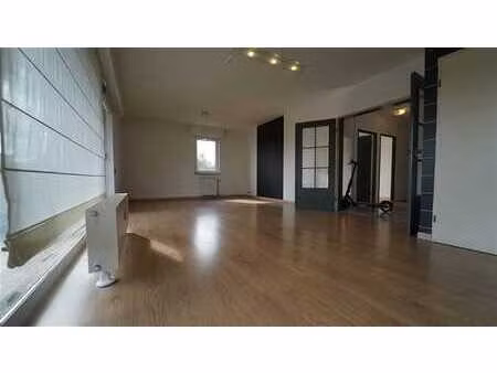 appartement 3 chambres avec terrasse sur anderlecht