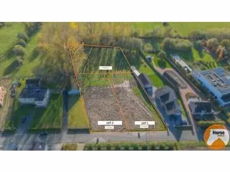 massemen – bouwgrond voor open bebouwing  unieke ligging!