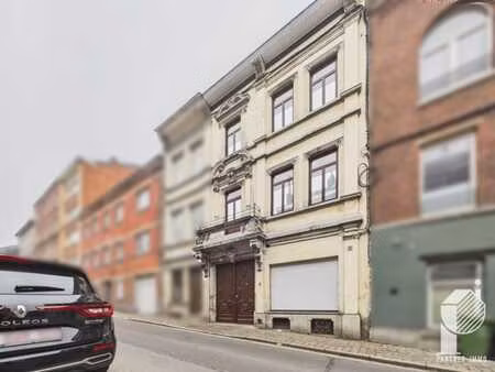 lot de 2 maisons à vendre.