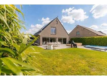 superbe villa 3 chambres avec piscine à dottignies