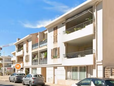 beau studio t1 26 93 m2 recent au pradet