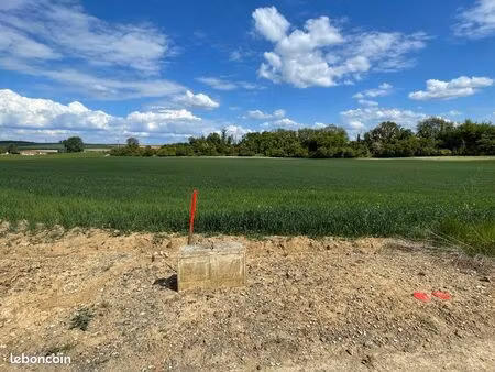 terrain 800 m2 vue sur la nature