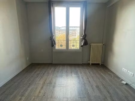 studio à 10 min de paris sud