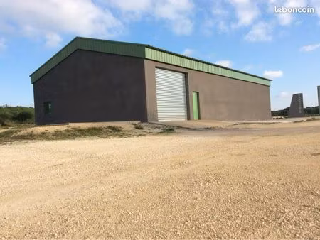 à louer – entrepôt 300 m²