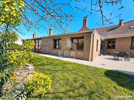 maison 9 pièces 240 m²