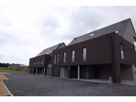 superbe appartement 2ch avec deux emplacements de parking