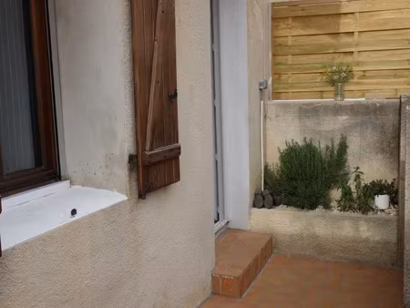 location - maison de village t3 d'environ 64 m2 sur 2 niveau