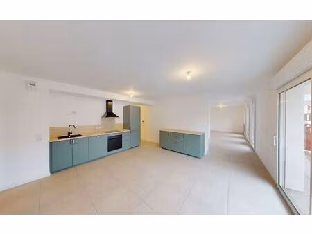 location appartement  95 m² t-4 à ciboure  1 100 €