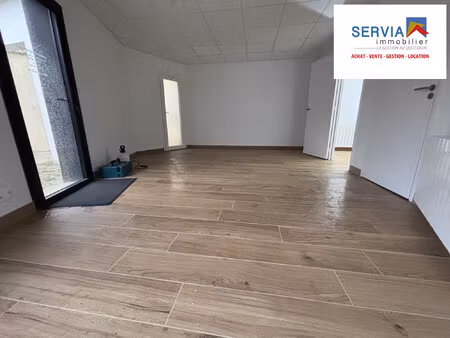 location local commercial 40m² queven 56530