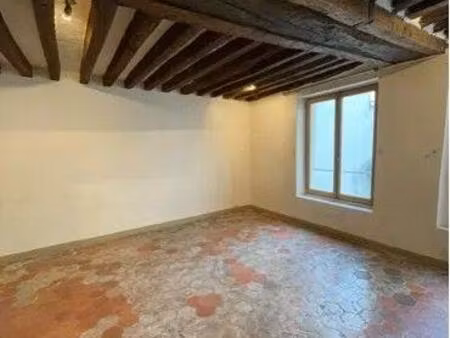 location appartement 1 pièce 38 m² à paris 3 (75003)