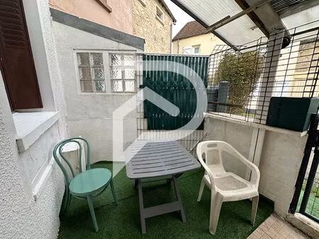 maison de ville à dammartin 5mn  proche commodités et grands axes