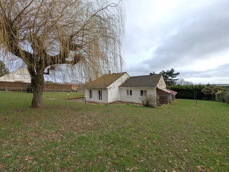 maison sur la commune de diges  avec 4 chambres et jardin de 2500m²