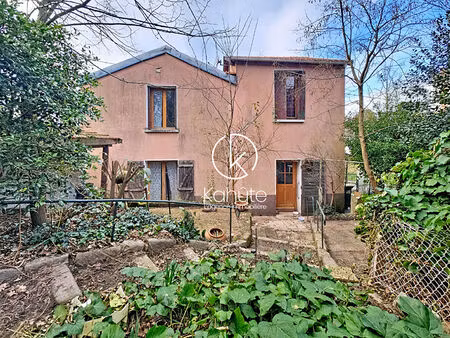 maison à lyon avec 5 chambres sur parcelle de 720 m²