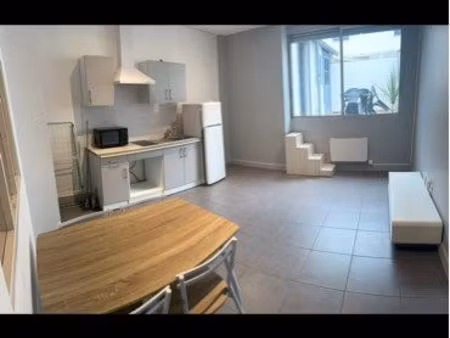 appartement t2 avec sortie