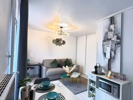 location studio meublé rénové - marseille 13007