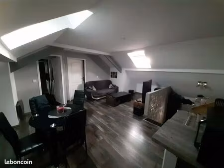 f2 meublé lumineux + double garage – talange – dernier étage au calme