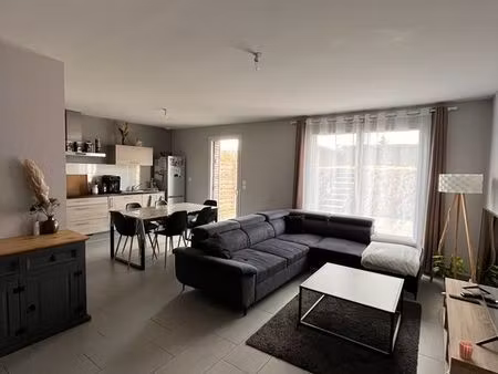 château-gontier – loue maison de ville t3 plain pied 70 m² - excellentes prestations