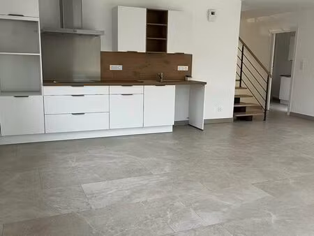 maison neuve étage 3 chambres