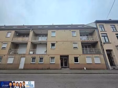 bel appartement 1 chambre avec place de parking - charleroi