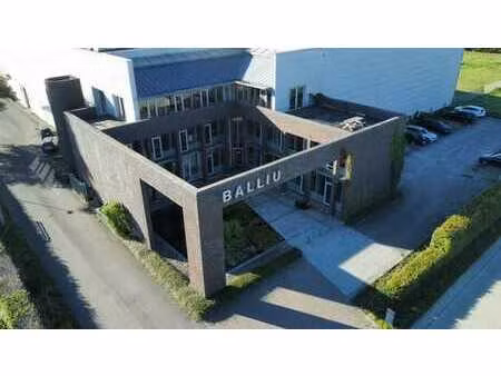 spacieux bureau à louer à lokeren