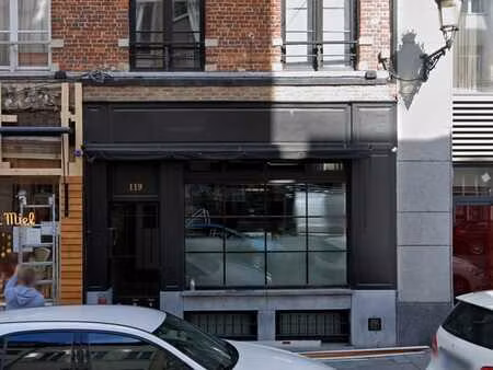 nouveau commerce de coin bogards/midi  100m de manneken pis