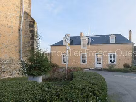 vente maison à sablé-sur-sarthe (72300) : à vendre / 163m² sablé-sur-sarthe