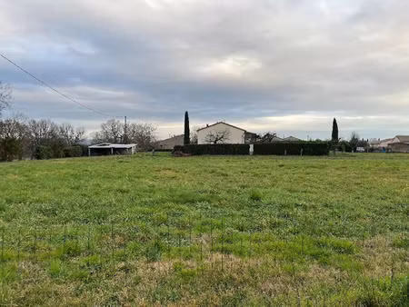 vente terrain 692 m² à lagrave (81150)  63 000 €