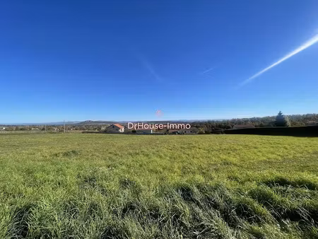 vente terrain 747 m² à pralong (42600)  78 000 €
