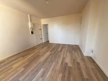t2 lumineux de 38 m² – 10 min à pied gare de gagny – villemomble