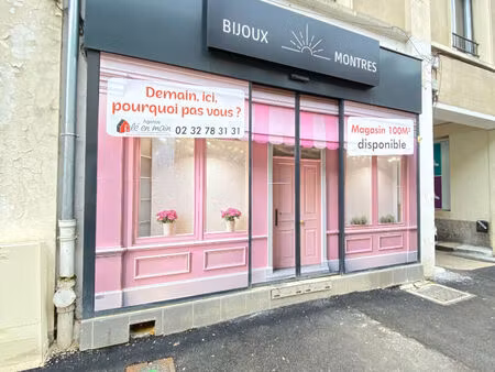 location commerce 72 m² à évreux (27000)