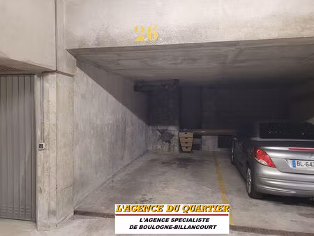 parking 17 rue béranger14 m2