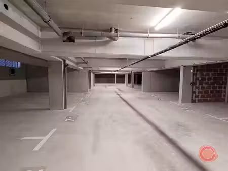 parking couvert - residence le baracou