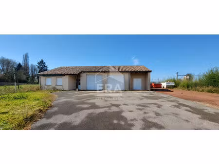 local commercial senozan 220 m2 (bureaux  garages  stockages...)