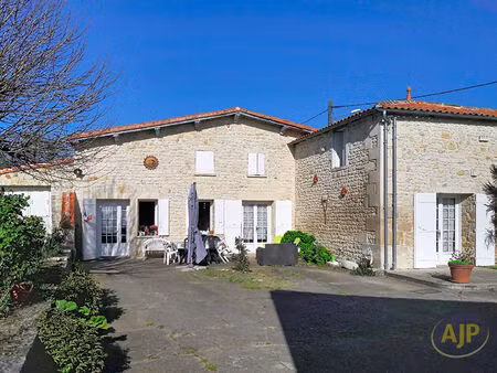 vente maison 9 pièces 220 m² fléac-sur-seugne (17800)