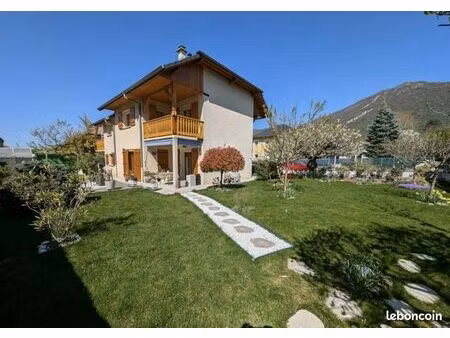 maison 150 m² challes les eaux