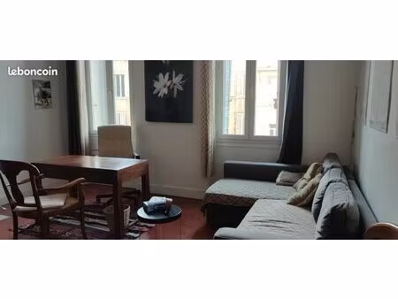 bureau castellane psychothérapeute / kiné / masseur...