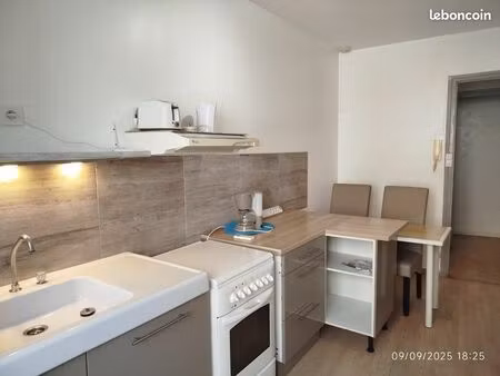 t2 meublé 37m2 rénové  centre ville la voulte