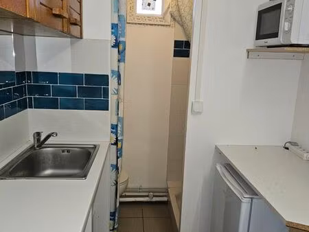 studio meublé de 12m2  600euros/mois