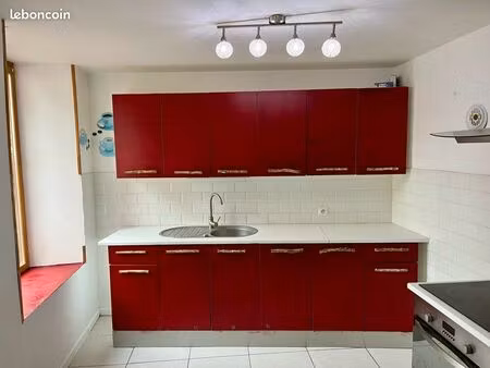 ? à louer – maison de bourg 75 m² – montaigut-en-combraille (63700)