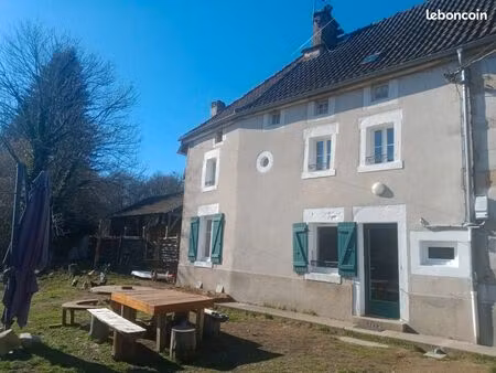 location maison saint yrieix-la-montagne