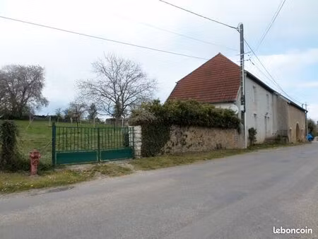 maison de campagne à cromary