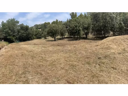 vente terrain 800 m² à taradeau (83460)  165 000 €