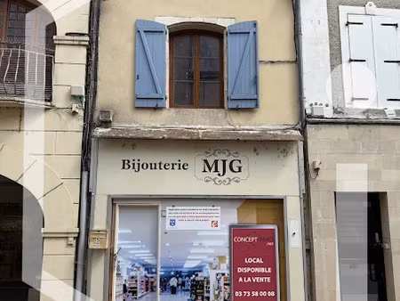 vente immeuble 134 m² à cosne-cours-sur-loire (58200)  67 000 €