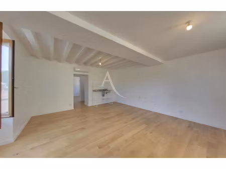 location appartement 3 pièces 58 m² à courson-les-carrières (89560)  560 €