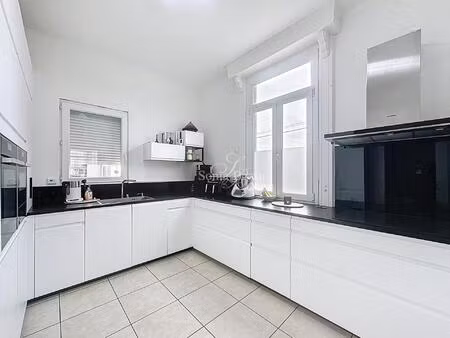 nouveauté safti maison 3 chambres + bureau + stationnement privatif + grande cour