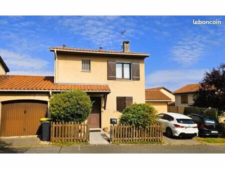 maison familiale avec jardin à marcy l'étoile