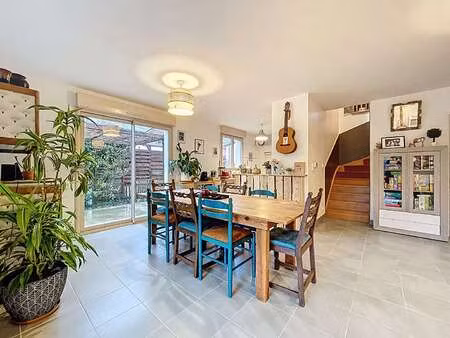 vente maison à maze (49630) : à vendre / 101m² maze