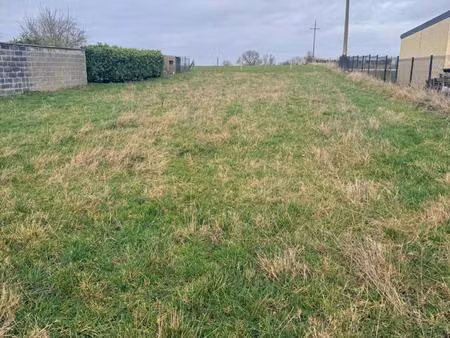 terrain 862 m² – vue imprenable sur les champs – le quesnoy