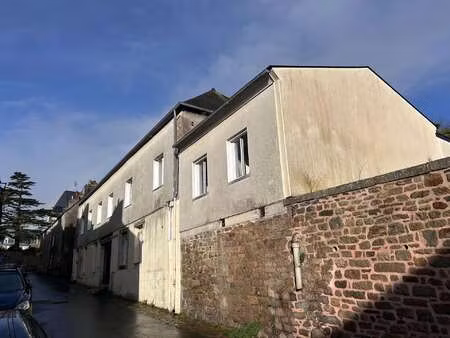vente immeuble à saint-pol-de-léon (29250) : à vendre / 271m² saint-pol-de-léon
