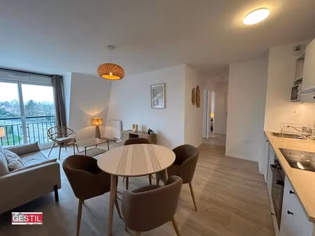 location meublée appartement 3 pièces 57.36 m² à pontoise (95000)  1 125 €